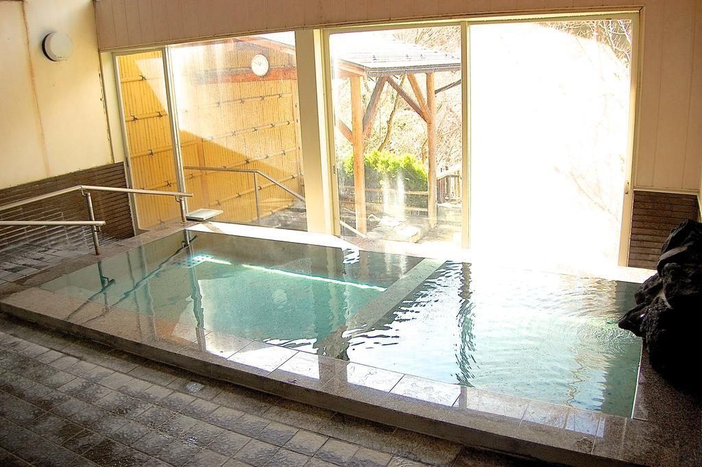 Sawatari Onsen Miyataya Ryokan Nakanojo Buitenkant foto